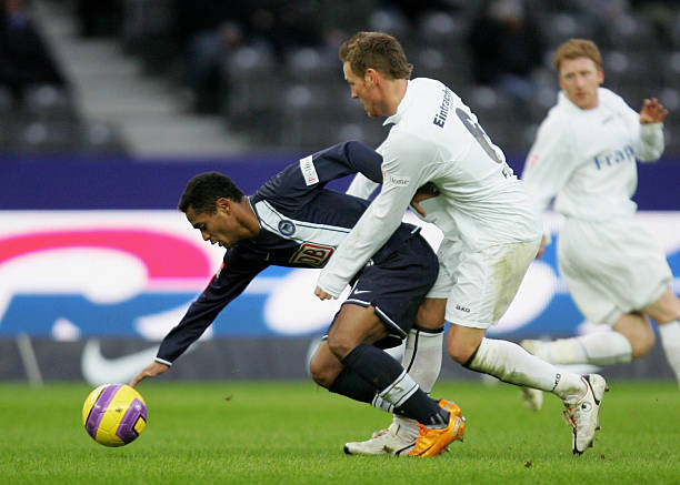 以亚特兰大 以亚特兰大